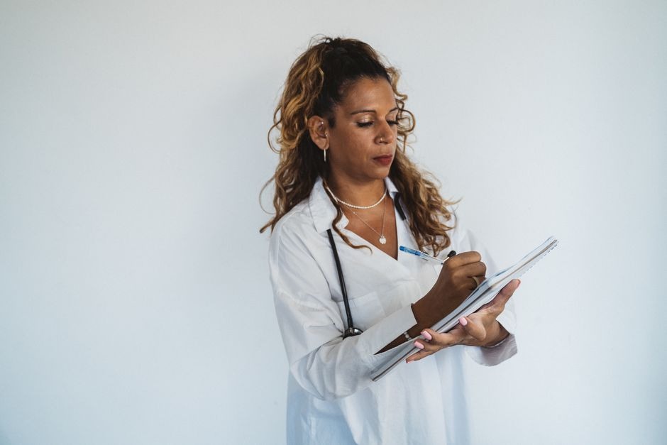 Beyond the Bedside: How a DNP Can Transform Your Nursing Career FNP to DNP