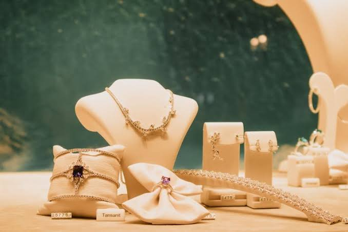 How Jewellery Brands Can Build a Strong Online Presence and Attract More Buyers How Jewellery Brands Can Build a Strong Online Presence and Attract More Buyers