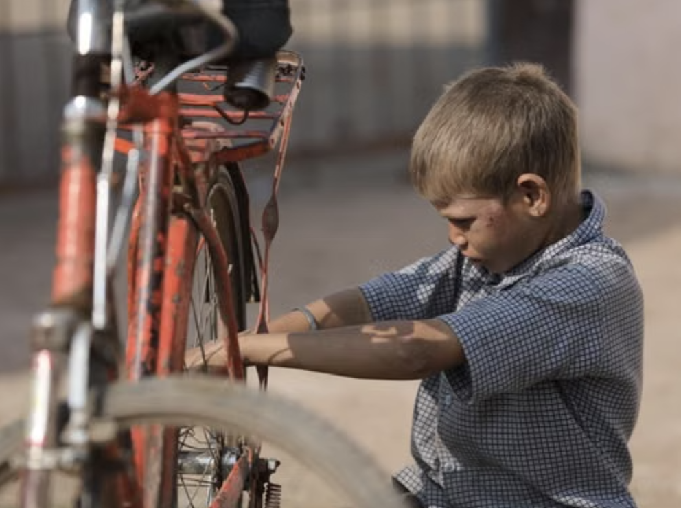 Giving Before December 31: How Canadians Can Make Their Charitable Donations Count for Children Affected by War Giving Before December 31: How Canadians Can Make Their Charitable Donations Count for Children Affected by War