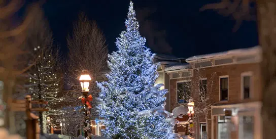 A Guide to Breckenridge Holiday Lighting and Festive Main Street Events A Guide to Breckenridge Holiday Lighting and Festive Main Street Events